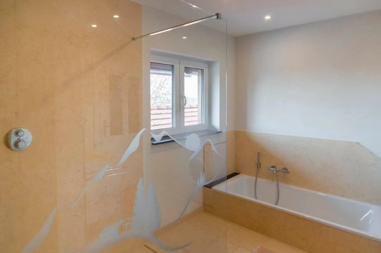 Roger`s Ferienwohnung Dießen am Ammersee